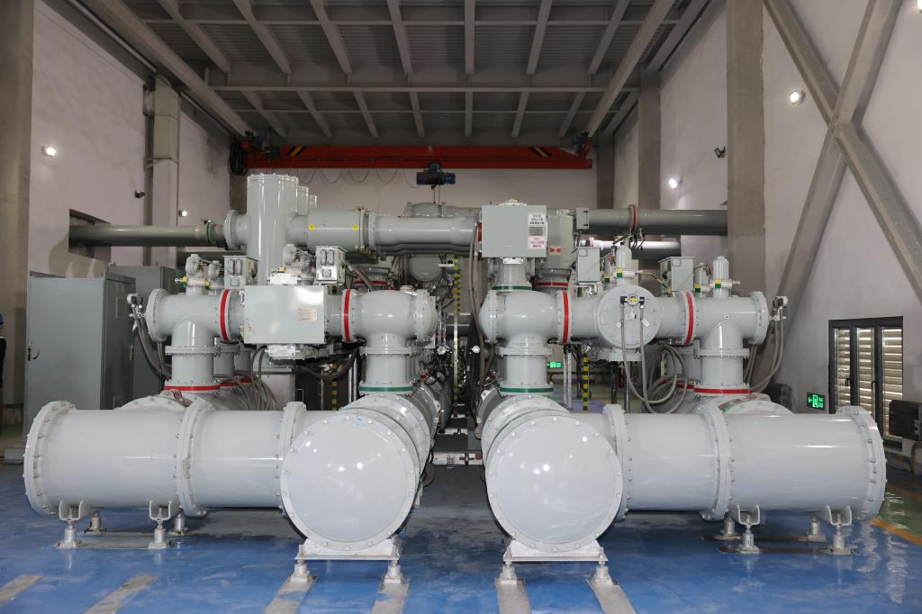 集智聚力见行动 决战百日建新功 | 凯发一触即发有限“伊吾氢能环？？？萍加邢薰窘220千伏变电站”项目顺遂送电-凯发一触即发