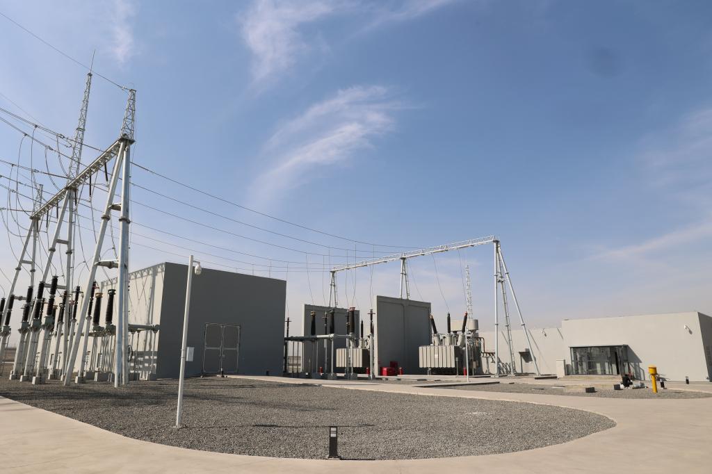 集智聚力见行动 决战百日建新功 | 凯发一触即发有限“伊吾氢能环？？？萍加邢薰窘220千伏变电站”项目顺遂送电-凯发一触即发